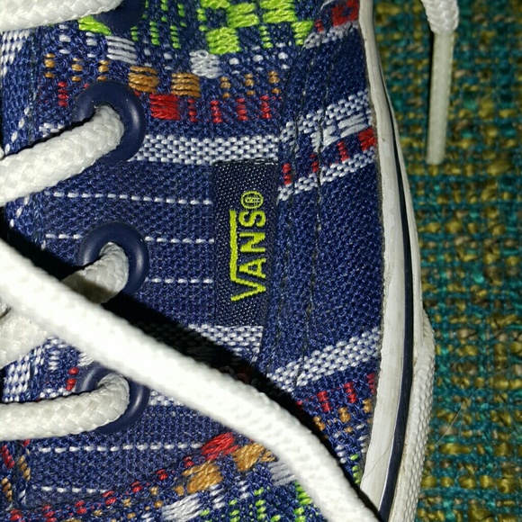 Vans - Picture 2 of 5